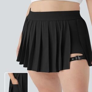 HALARA Chic Black Pleated Mini Skirt